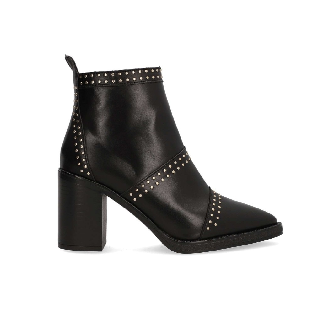 Alternative view of Botin CAMDEM Negro de ALPE