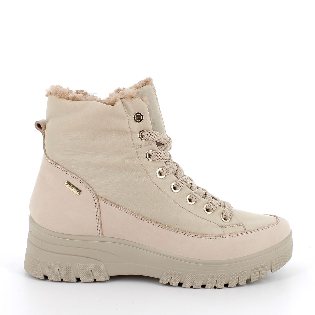 Alternative view of Bota KIARA Beige con Membrana de IMAC